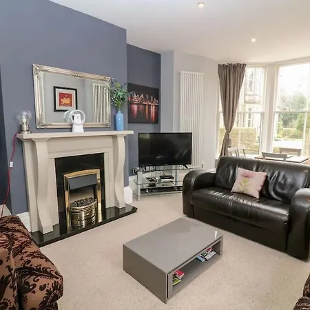 Central 2 Bed Ground Floor Appt Buxton  Exterior photo