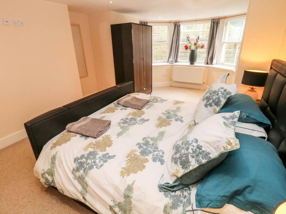 2 Bed Ground Floor Appt Apartment Buxton (Derbyshire)